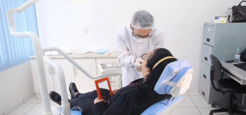 Cerca de 2 mil pr&oacute;teses dent&aacute;rias s&atilde;o entregues em cinco meses em Chapec&oacute;