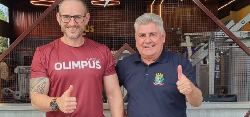 Com seis meses de anteced&ecirc;ncia Simplifica Chapec&oacute; alcan&ccedil;a meta de 5h para abertura de empresas