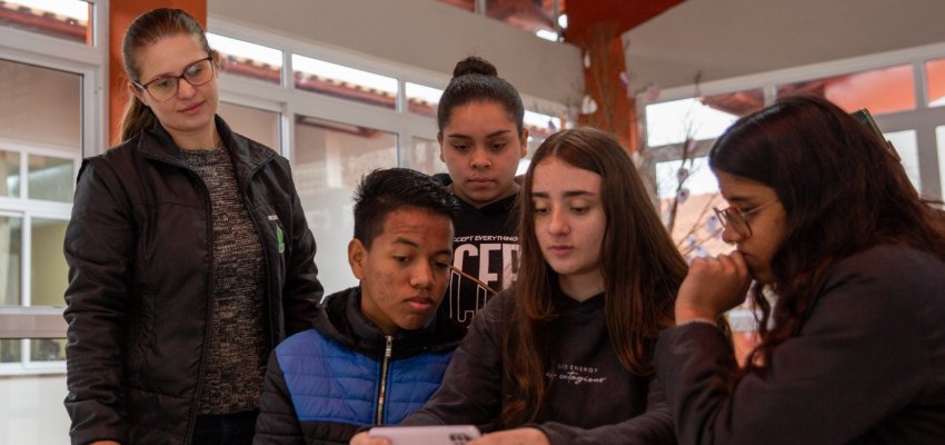 Educa&ccedil;&atilde;o Fiscal &eacute; tema de atividade de empreendedorismo em Escola de Chapec&oacute;