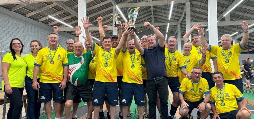 Prefeitura de Chapec&oacute;/ACBB conquista Estadual S&ecirc;nior de Bol&atilde;o 23 masculino