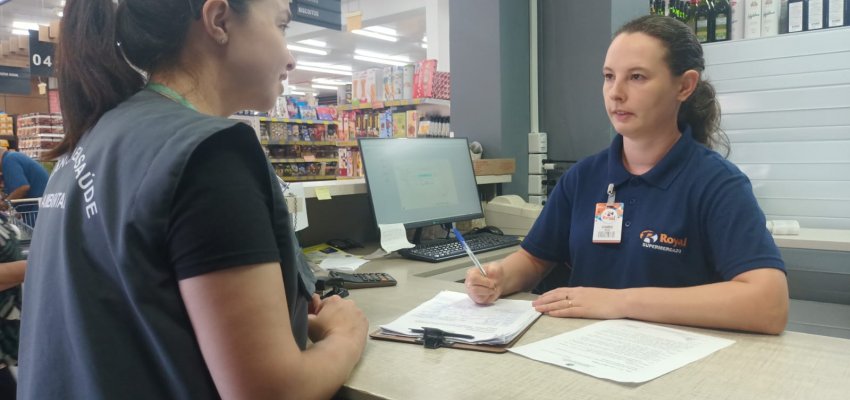 Prefeitura realiza a&ccedil;&atilde;o preventiva contra a Dengue no per&iacute;odo de Finados