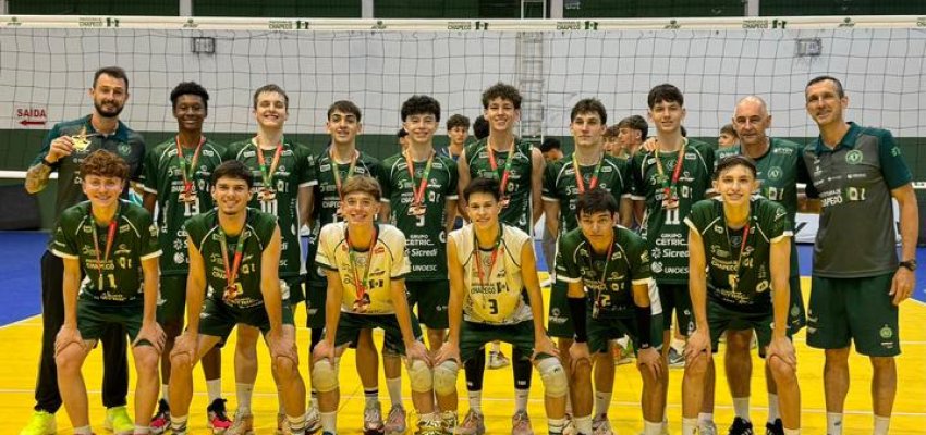 Prefeitura de Chapec&oacute;/APROV conquista t&iacute;tulo Estadual Sub 17 de Voleibol