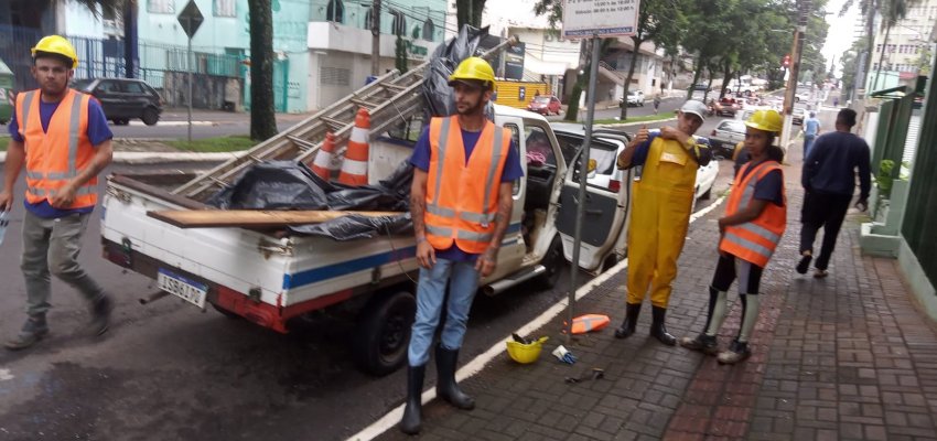 Prefeitura de Chapecó realiza limpeza de galerias para evitar alagamentos