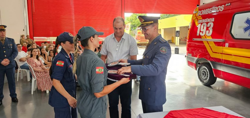 Prefeitura de Chapecó doa veículos para a Polícia Militar e Corpo de Bombeiros