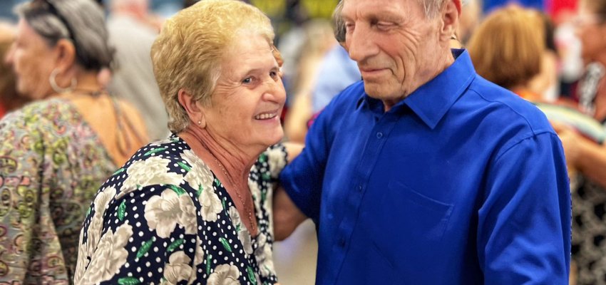 Festa de Encerramento do Ano re&uacute;ne 2.200 idosos