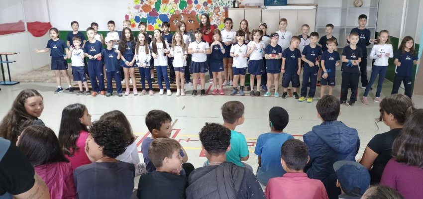 Crian&ccedil;as de Centro de Conviv&ecirc;ncia participam de atividade de integra&ccedil;&atilde;o