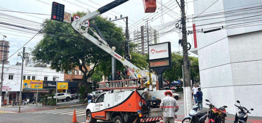 Substituição de lâmpadas vai gerar economia de mais de R$ 600 mil/ano para a Prefeitura 