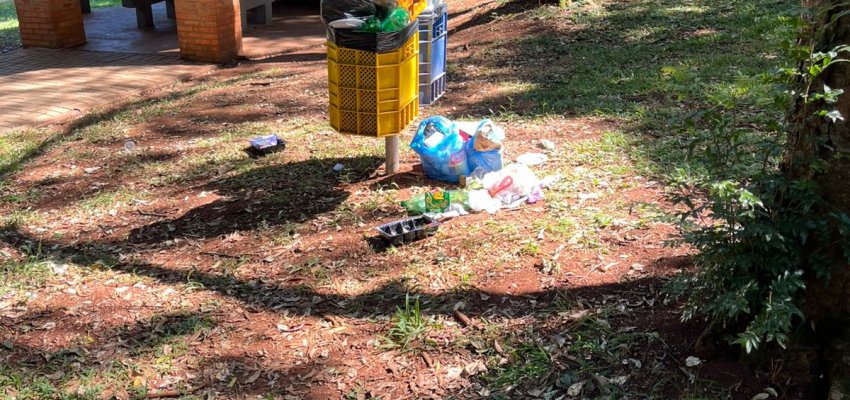 Secretaria de Serviços Urbanos pede que população cuide do descarte de lixo em parques