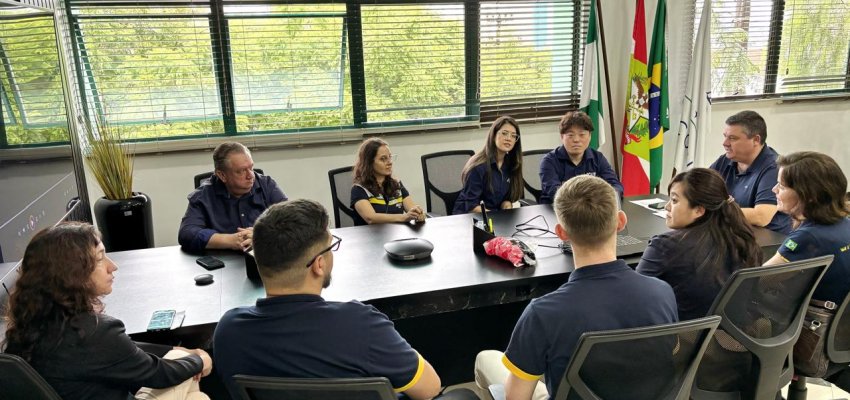 Presidente mundial da JCI visita a Prefeitura de Chapec&oacute;