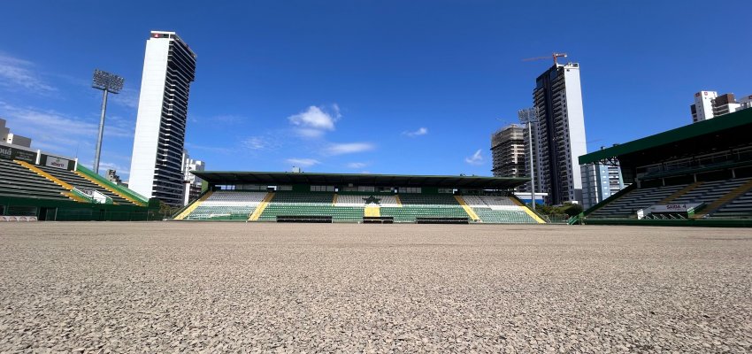 Homologada empresa vencedora para implanta&ccedil;&atilde;o do gramado sint&eacute;tico na Arena Cond&aacute;