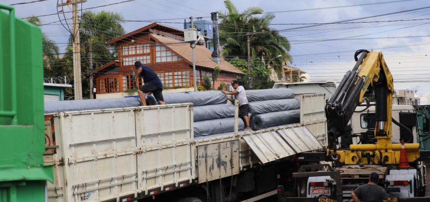 Grama sint&eacute;tica chega &agrave; Arena Cond&aacute;