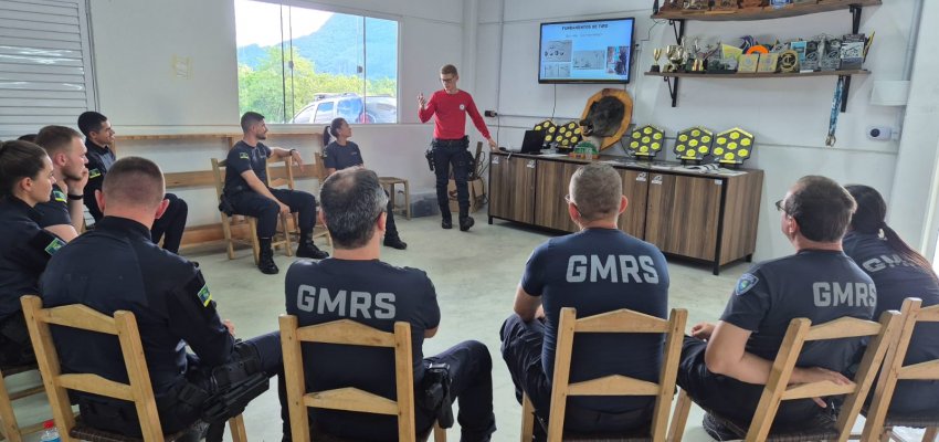 Guarda Municipal de Chapecó dá curso em Rio do Sul