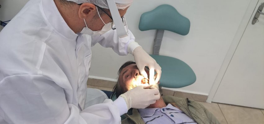Chapec&oacute; entregou mais de 4 mil pr&oacute;teses odontol&oacute;gicas em 2024  