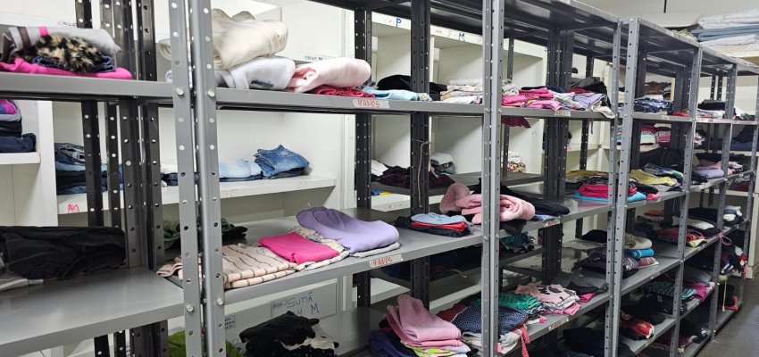 Central de Doa&ccedil;&otilde;es intensifica recebimento de m&oacute;veis e roupas