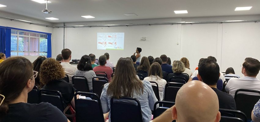 Chapec&oacute; sediou capacita&ccedil;&atilde;o sobre Manejo Cl&iacute;nico da Dengue e Chikungunya