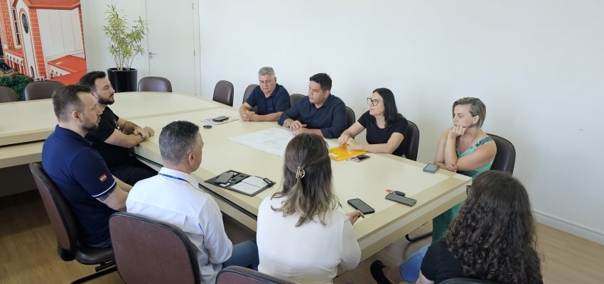 Empreende & Emprega Chapec&oacute; ter&aacute; vagas tamb&eacute;m para menor aprendiz e est&aacute;gio