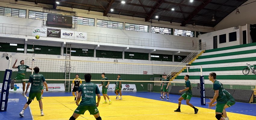 Voleibol masculino adulto da Prefeitura de Chapec&oacute;/Aprov/Unoesc estreia da Liga Oeste