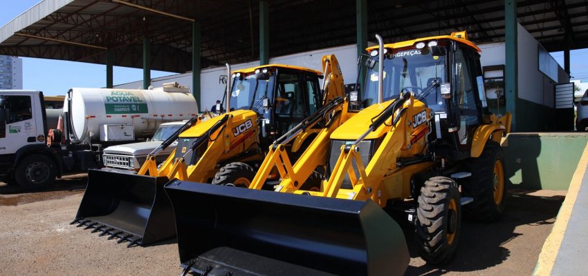 Prefeitura de Chapec&oacute; recebe refor&ccedil;o em maquin&aacute;rio