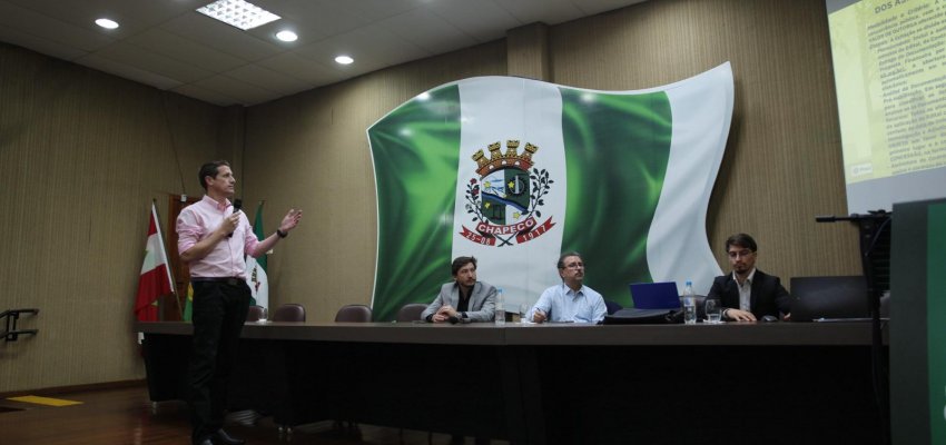 Audi&ecirc;ncia P&uacute;blica apresenta concess&atilde;o para cemit&eacute;rio e cremat&oacute;rio de Chapec&oacute;