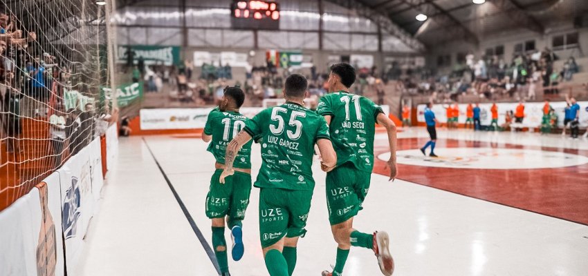 Chape Futsal goleia na Copa SC e j&aacute; mira duelo pela S&eacute;rie Ouro