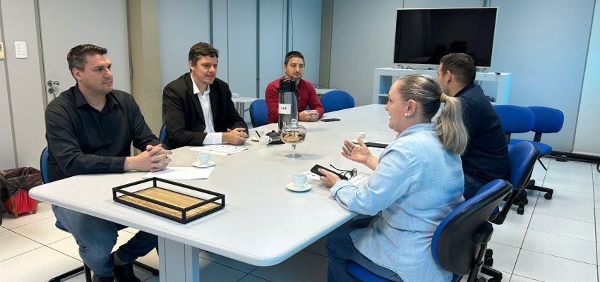 PROCON de Chapec&oacute; e INSS realizam reuni&atilde;o sobre atendimento