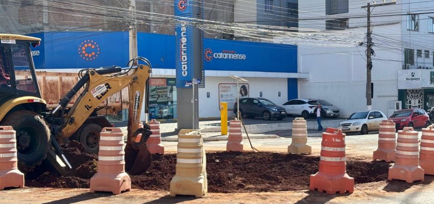 Prefeitura de Chapec&oacute; revitaliza rotat&oacute;rias