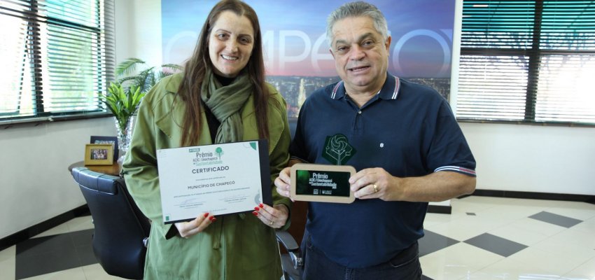 Prefeitura de Chapec&oacute; recebe premia&ccedil;&atilde;o no pr&ecirc;mio ACIC/Unochapec&oacute; de Sustentabilidade