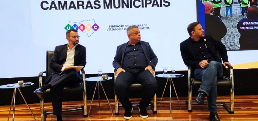 Chapecó é referência em políticas para moradores de rua durante evento da UVESC