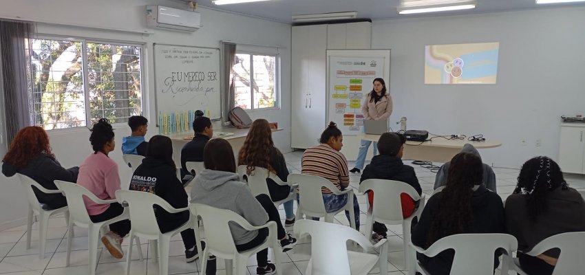 CRAS S&atilde;o Pedro promove capacita&ccedil;&atilde;o para jovens em parceria com o CIEE