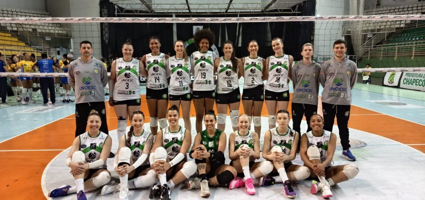 Prefeitura de Chapec&oacute;/ACV estreia em casa no Estadual de Voleibol feminino