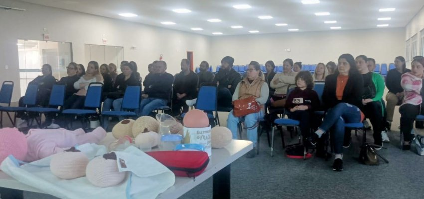 Prefeitura de Chapec&oacute; realiza capacita&ccedil;&atilde;o sobre Aleitamento Materno