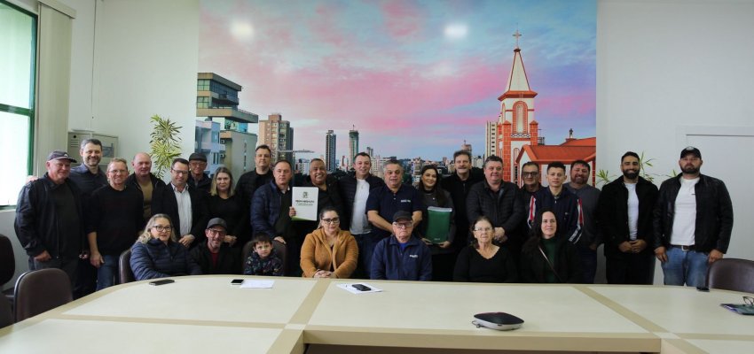 Prefeitura de Chapecó entrega novas Certidões de Regularização Fundiária 