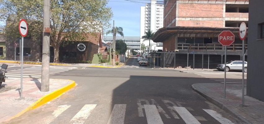 Mais três trechos de mão única em ruas de Chapecó