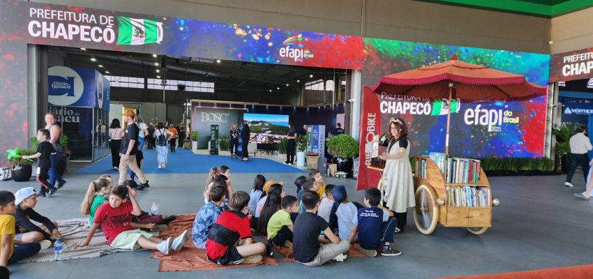 É hora da leitura na Efapi do Brasil