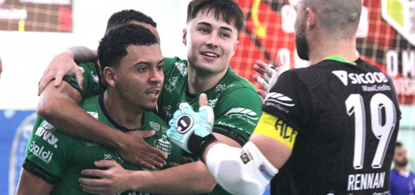 Prefeitura de Chapecó/Chapecoense/Unochapecó está a um empate da semifinal do Brasileiro de Futsal