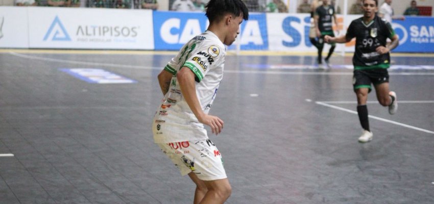 Chape Futsal faz história e está entre os quatro melhores do Brasileiro