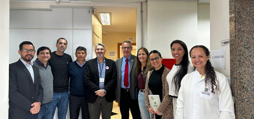 Professores universitários da Argentina e do Paraguai visitam Rede de Atenção à Saúde de Chapecó