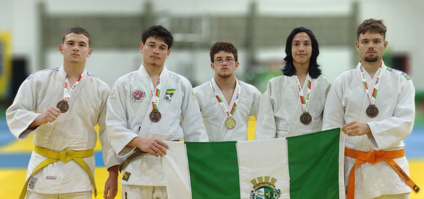 Duas medalhas de ouro para Chapecó no segundo dia da OLESC