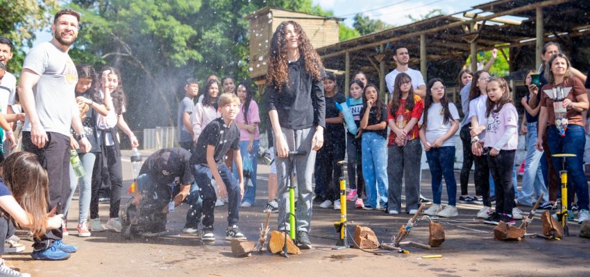 Clube de Astronomia e Astronáutica da Rede Municipal de Ensino realiza 1º Festival de Foguetes