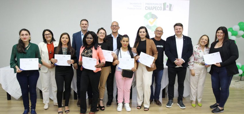 Formatura dos cursos do Oportuniza Chapec&oacute;