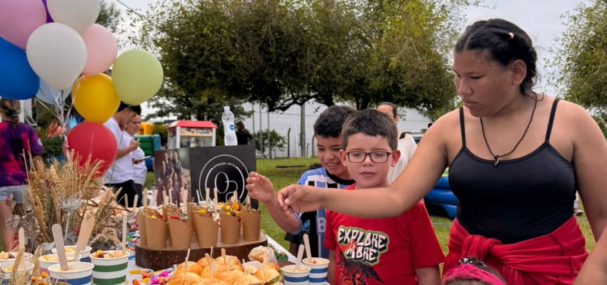 Secretaria da Família e Proteção Social promove atividade com as crianças no bairro Líder