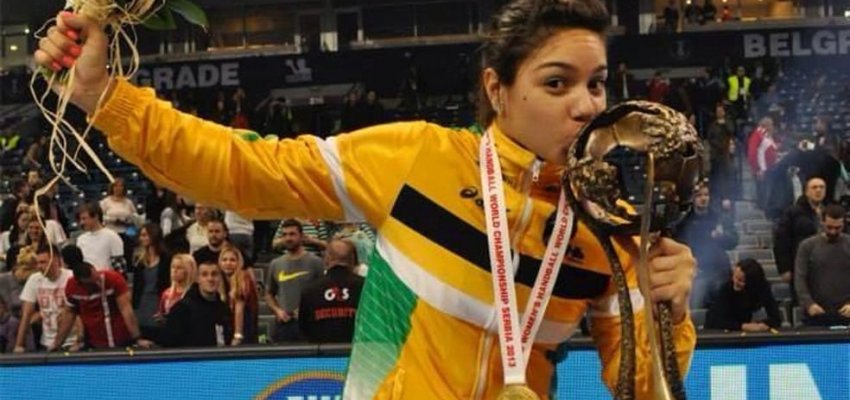 HISTÓRIAS DOS JASC Campeã Mundial veio para reforçar handebol feminino em busca do pódio