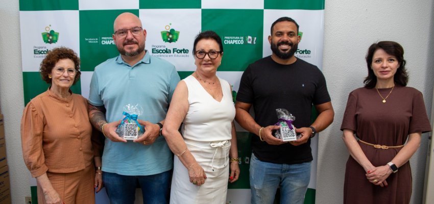 Secretaria de Educação recebe vereadores de Primavera do Leste (MT) para visita técnica