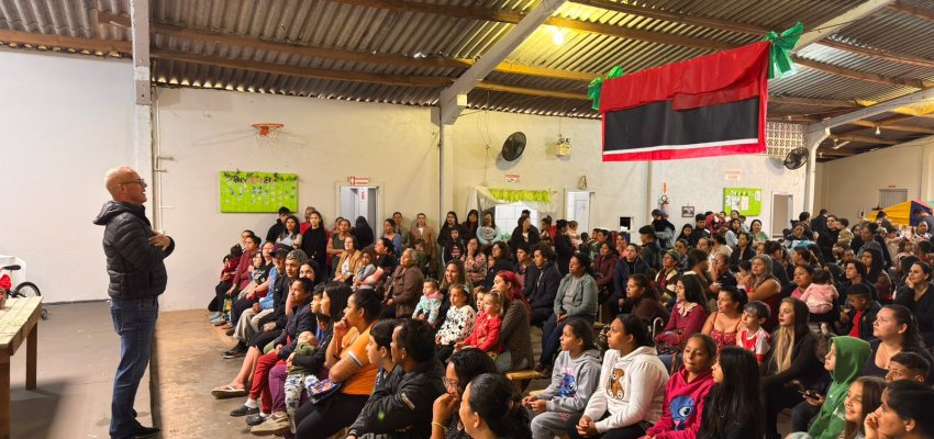 Ação de Natal é promovida pelo CRAS Seminário