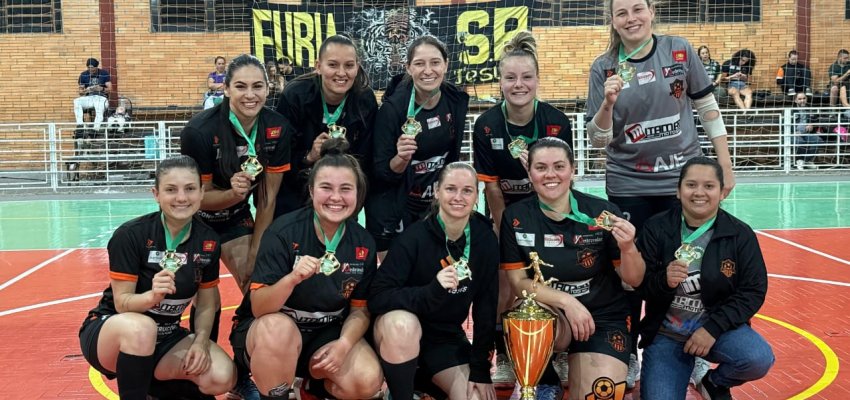 Campeonato Municipal de Futsal Feminino encerra com grandes finais em Chapec&oacute;
