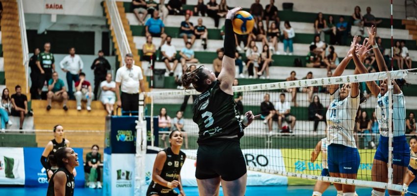 Chapec&oacute; supera equipe paulista em casa e soma tr&ecirc;s pontos na Superliga B