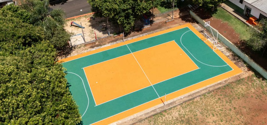 Prefeitura de Chapec&oacute; investe em pisos modulares para quadras poliesportivas