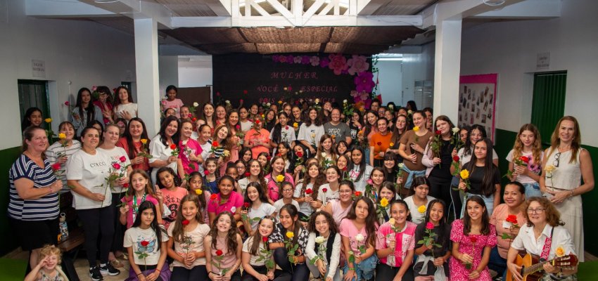 EBM Padre Jos&eacute; Anchieta realiza homenagem ao Dia da Mulher