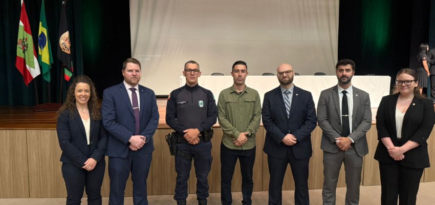 Servidores da Prefeitura de Chapec&oacute; participam do Encontro Nacional Escola Segura