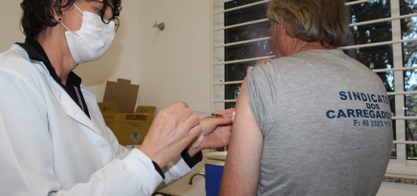 Dia D da gripe mobiliza 11 unidades em Chapec&oacute;